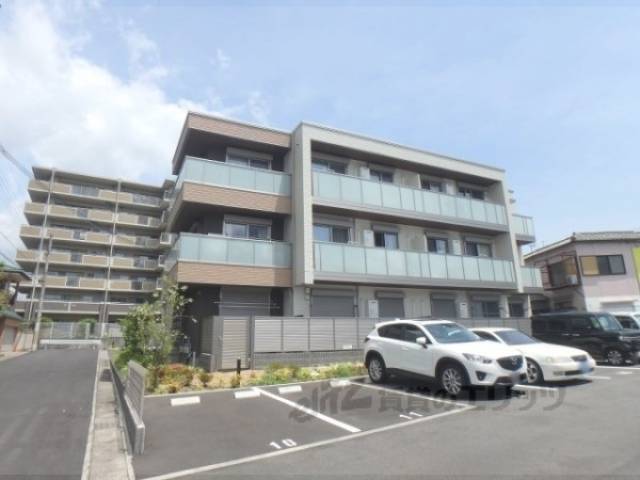 プレミアス大津京外観写真3