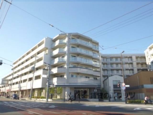 プレサンスロジェ太秦天神川駅前外観写真1