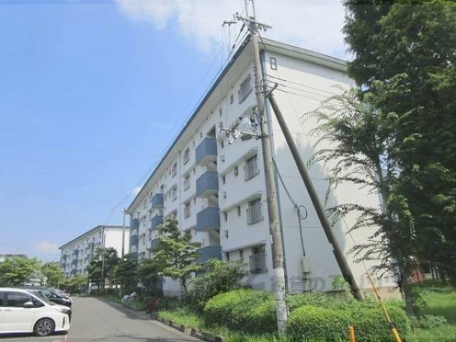 保津川団地８号棟外観写真1