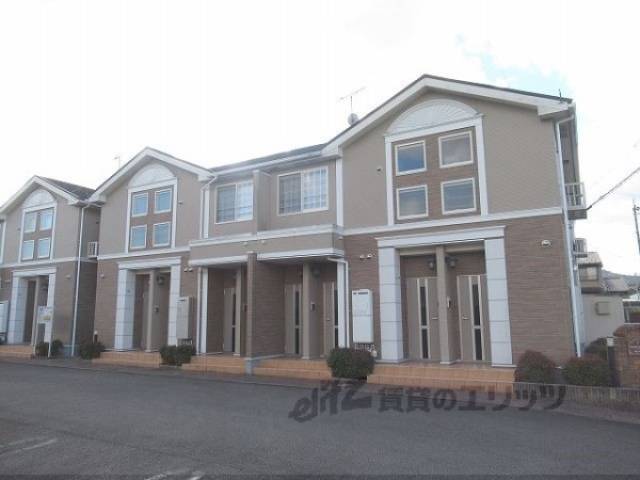 ストロベリーフィールズ２番館外観写真2