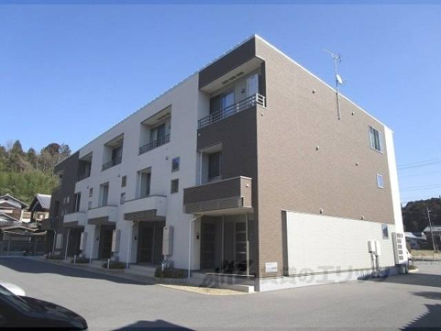 ｌｅｓ　ａｍｉｅｓ外観写真2