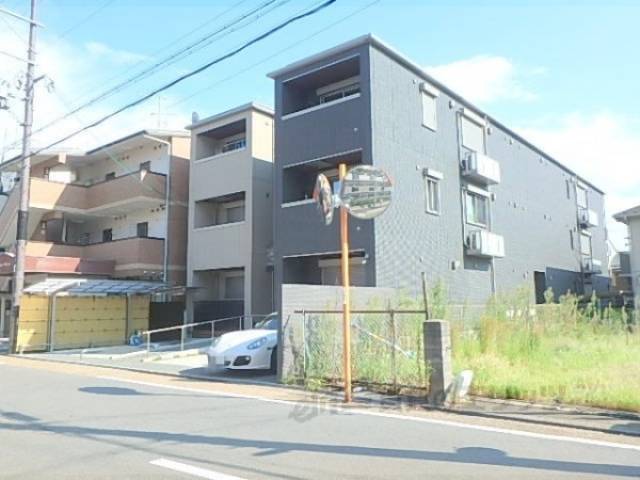 レジデンス伏見稲荷外観写真3