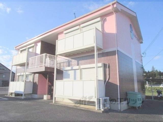 メゾンコウナン外観写真1