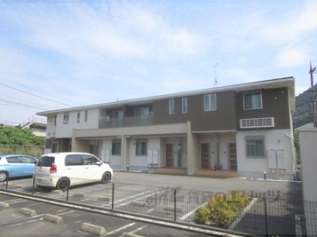 ハルジオン城山台外観写真2