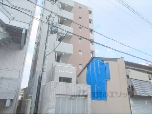 サイプレス・ワン外観写真2