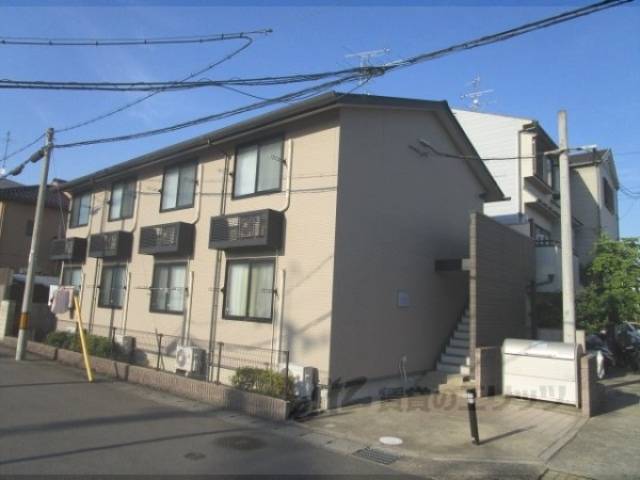 レオパレスクレールアミラ外観写真1