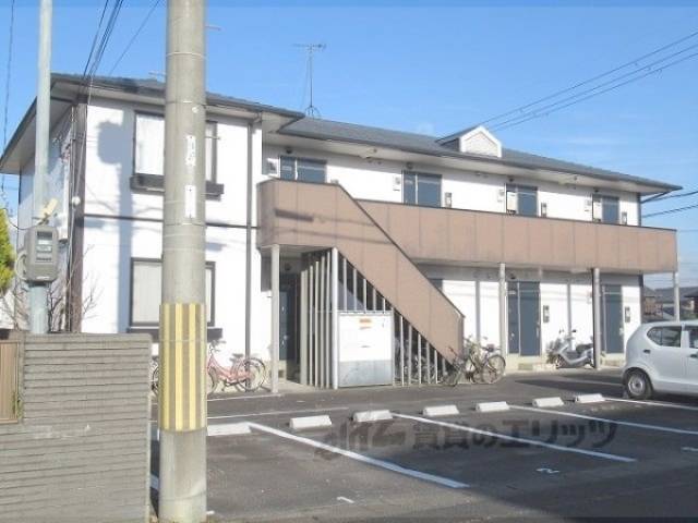 ロイヤルグリーンピア外観写真3