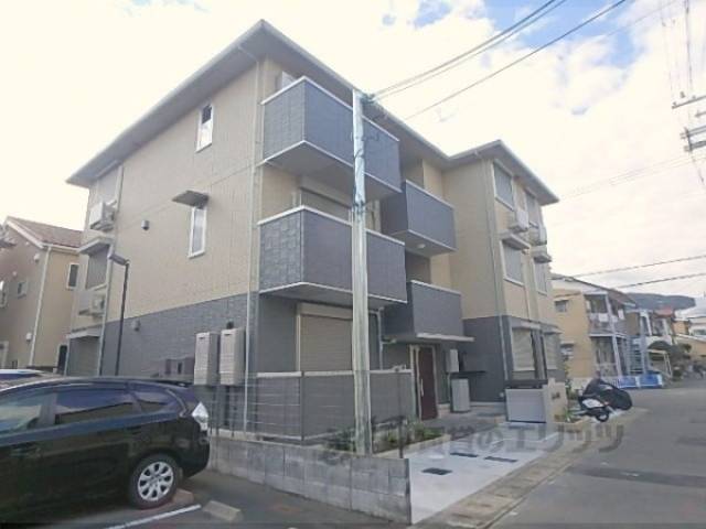 グレイス嵯峨外観写真1