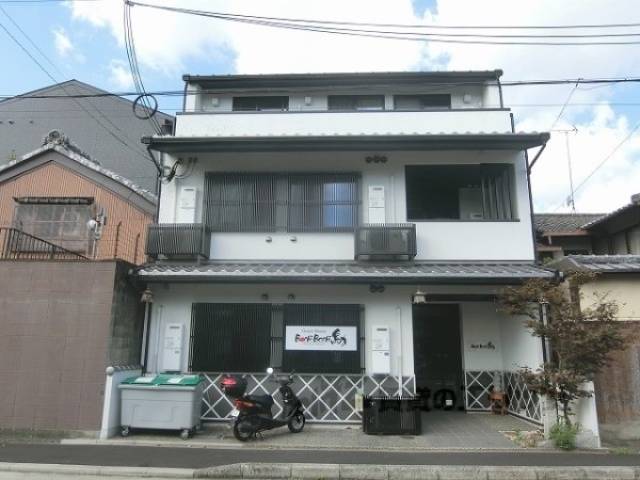 ボチボチ烏丸外観写真2