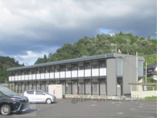 レオパレスマグノゥリア外観写真1