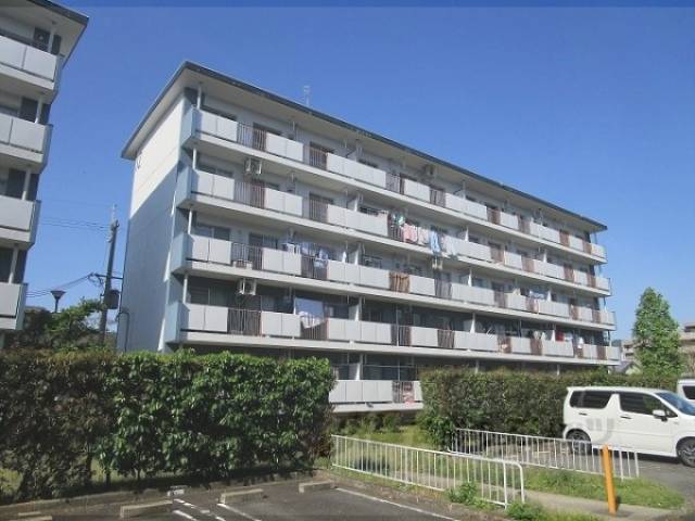 保津川団地１２号棟外観写真1