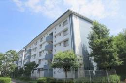 保津川団地２１号棟外観写真