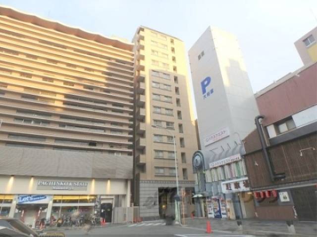 ユニハイム四条大宮駅前外観写真3