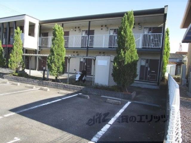 レオパレスメゾンこなん２外観写真2