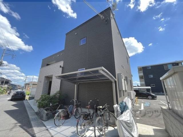 ウエストコミタリア１外観写真1