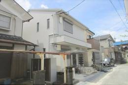 フローラル柏原外観写真