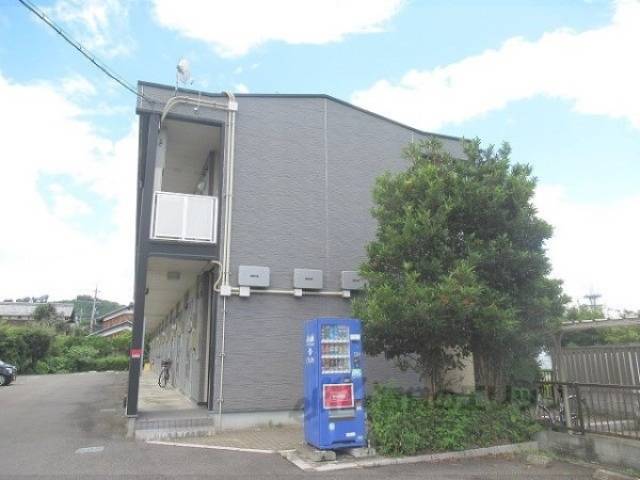 レオパレス南小路外観写真2