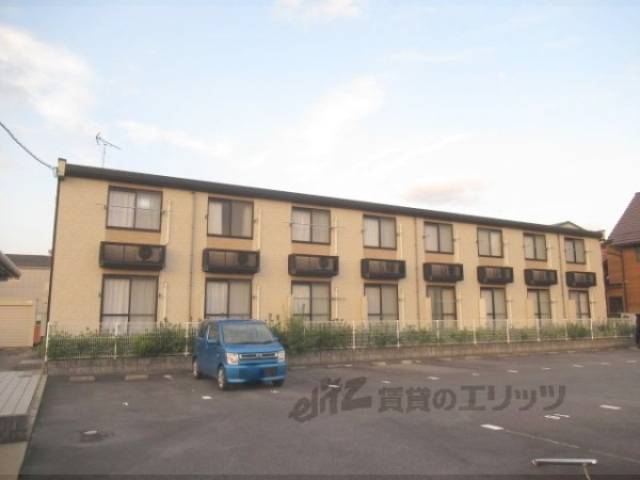 レオパレスレイクドリーム魁外観写真1