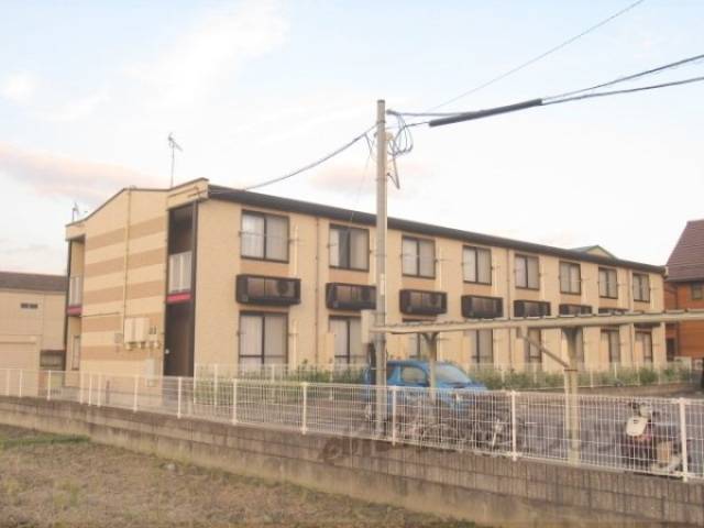 レオパレスレイクドリーム魁外観写真2