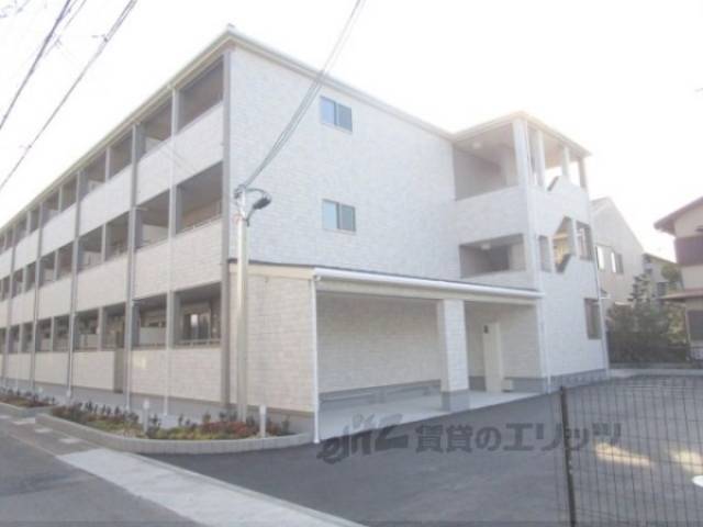 セ・ラヴィ外観写真1