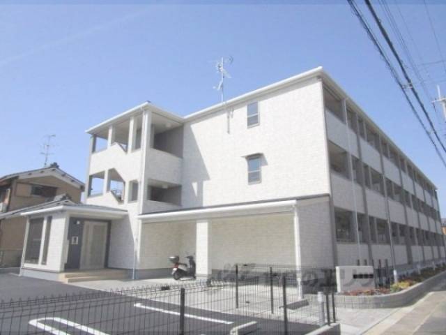 セ・ラヴィ外観写真2