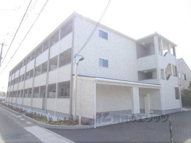 セ・ラヴィ外観写真3