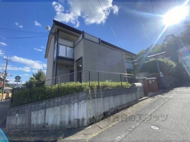 レオパレス秀外観写真2