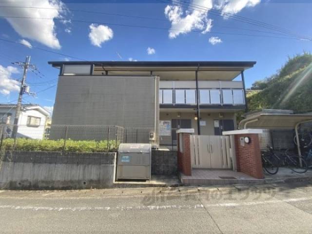 レオパレス秀外観写真3