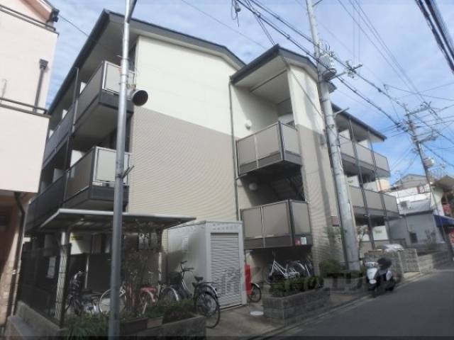 レオパレスコーポ西新道バザール外観写真1