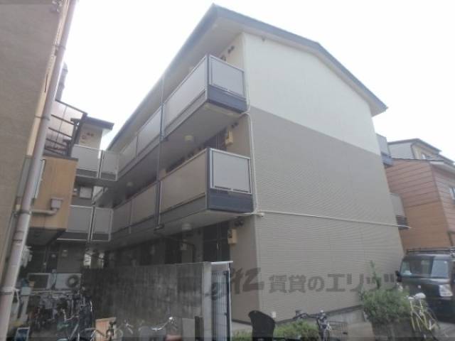 レオパレスコーポ西新道バザール外観写真2