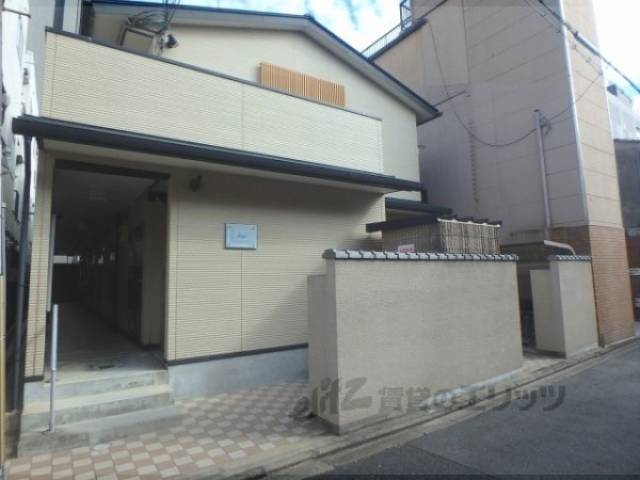 レオパレスFUJI外観写真2
