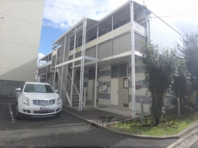 レオパレス新大宮外観写真1