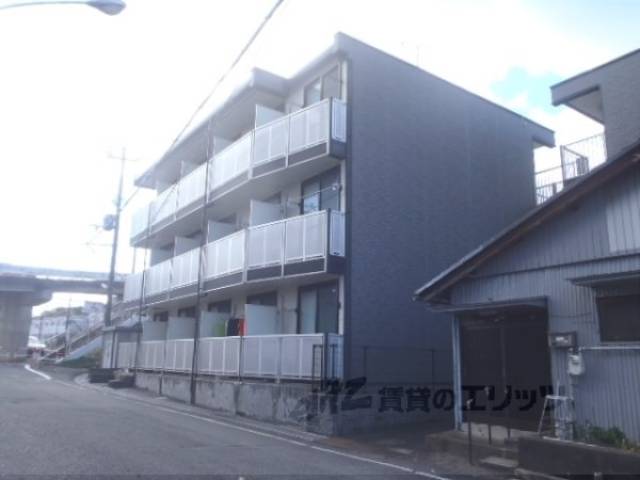 レオパレス石神外観写真2