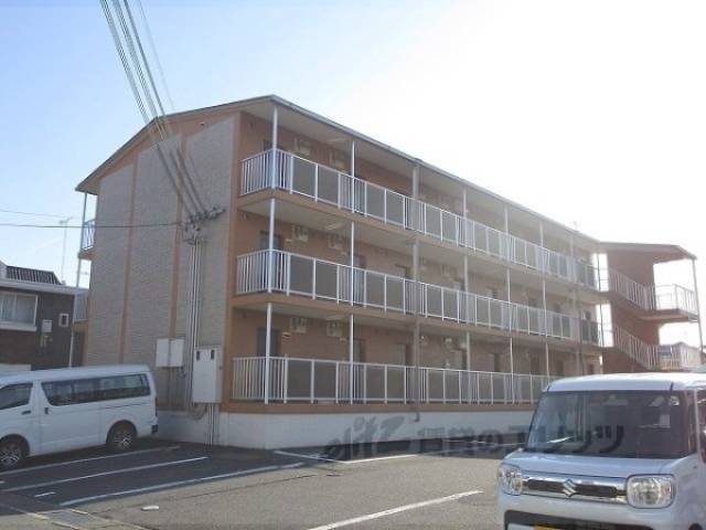 メイプル東名坂弐番館外観写真1