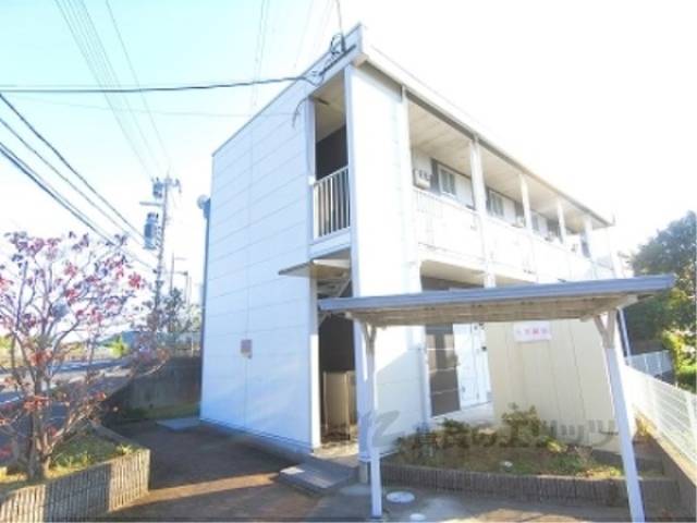 レオパレスサントネ外観写真1