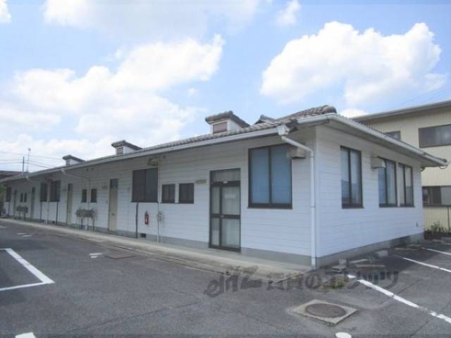 岡荘外観写真2