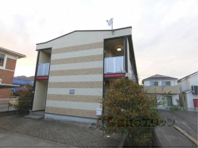 レオパレスベルン外観写真3