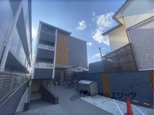 クレドール東福寺外観写真2