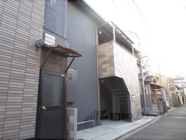ｎｏａ東寺駅外観写真1