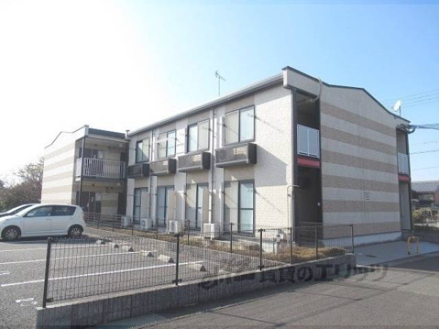 レオパレスＡｎｄｒｏｍｅｄａ外観写真1