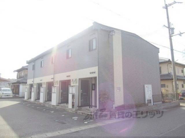 レオパレスまつお外観写真2