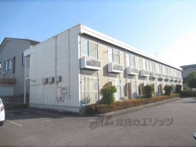 レオパレス城南外観写真1