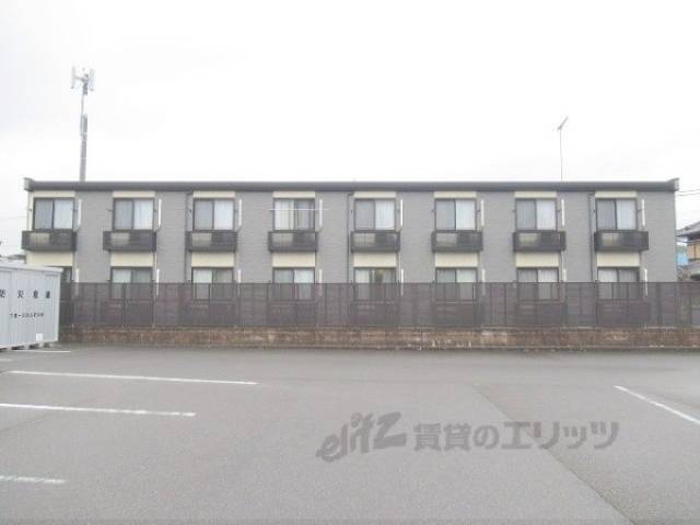 レオパレスWing日野外観写真2