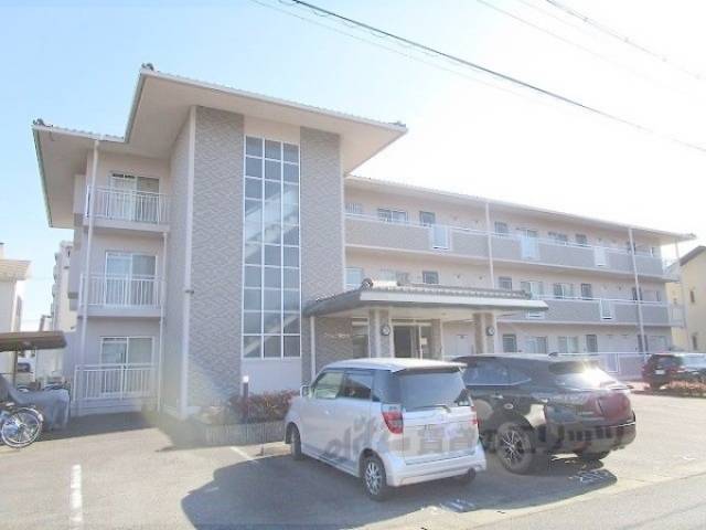 プリミエ貴生川外観写真1