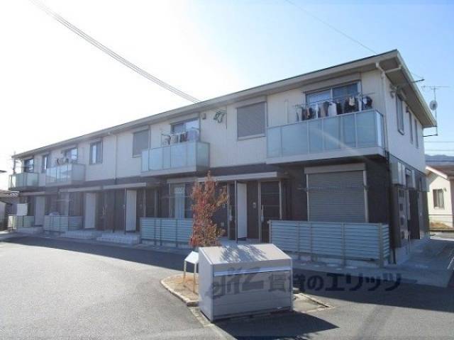 サン・クレール貴生川外観写真1