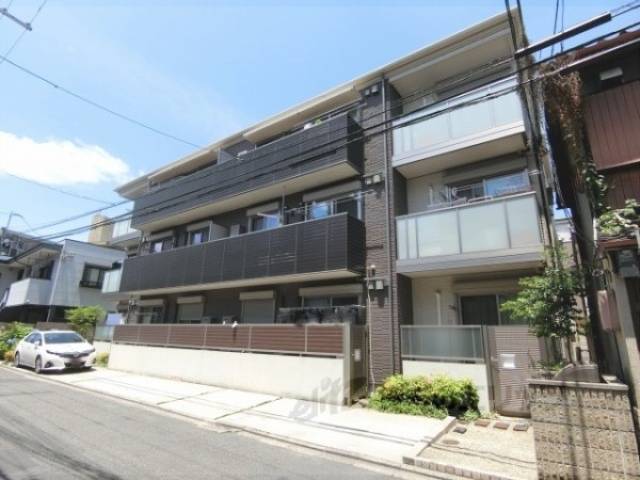 シャーメゾンエクラージュ外観写真2