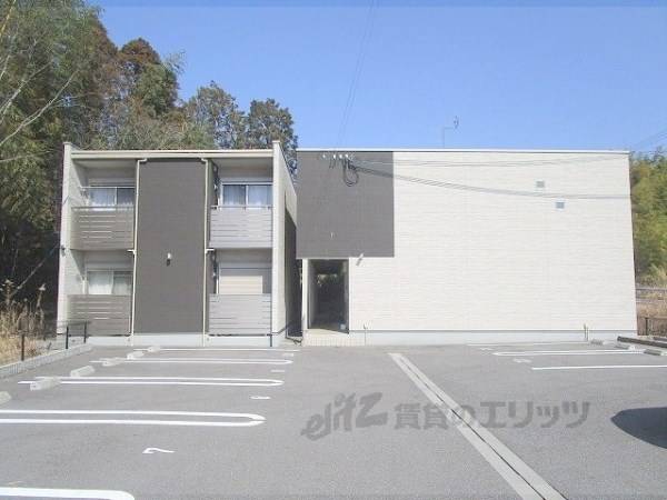 121561の外観写真