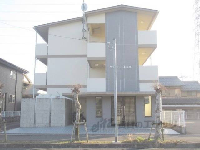 グランディール松尾外観写真1