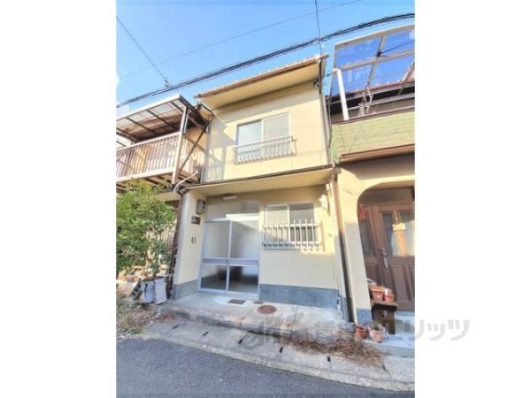 121726の外観写真