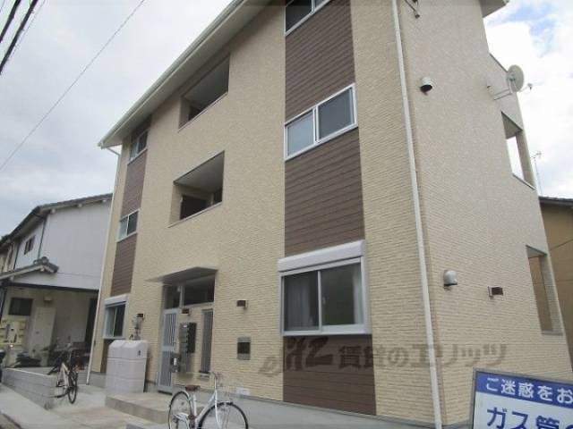 ハーモニーテラス深草坊町２外観写真1